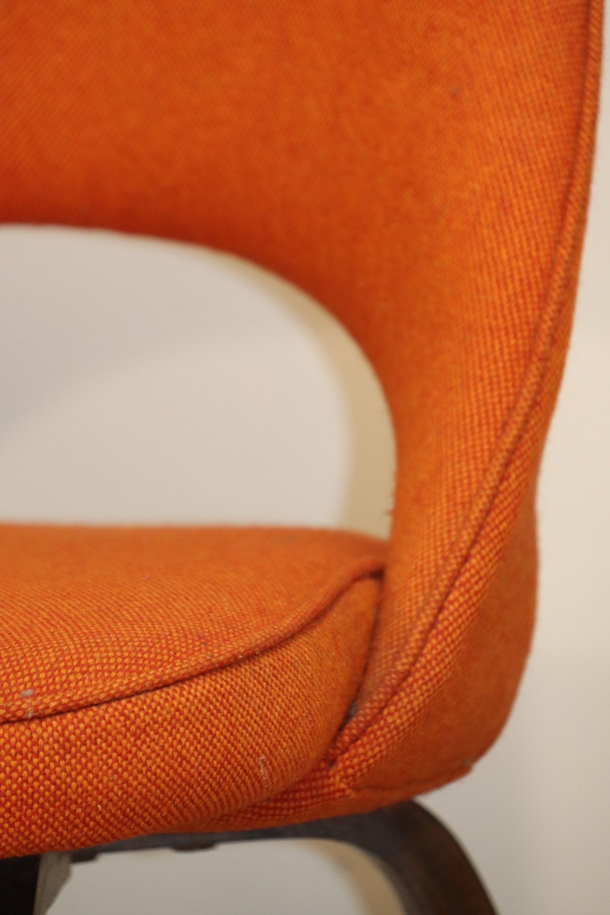 Chaise “Conference” par Eero Saarinen pour Knoll – 1950