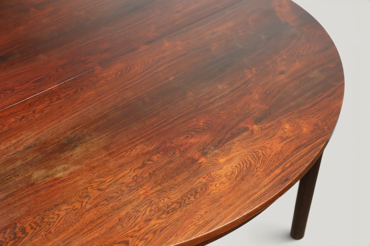 Table de repas ronde extensible palissandre - Années 1960