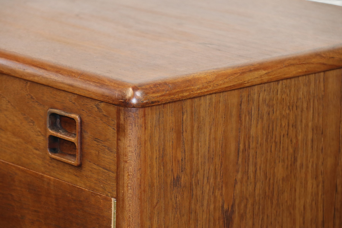 Enfilade scandinave en teck – années 1960