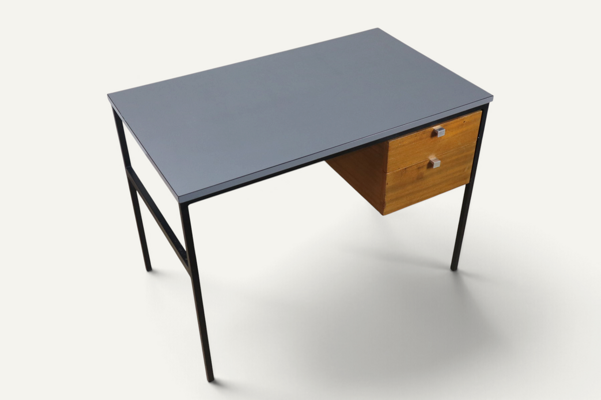 Bureau CM217 par Pierre Paulin pour Thonet – Années 1960
