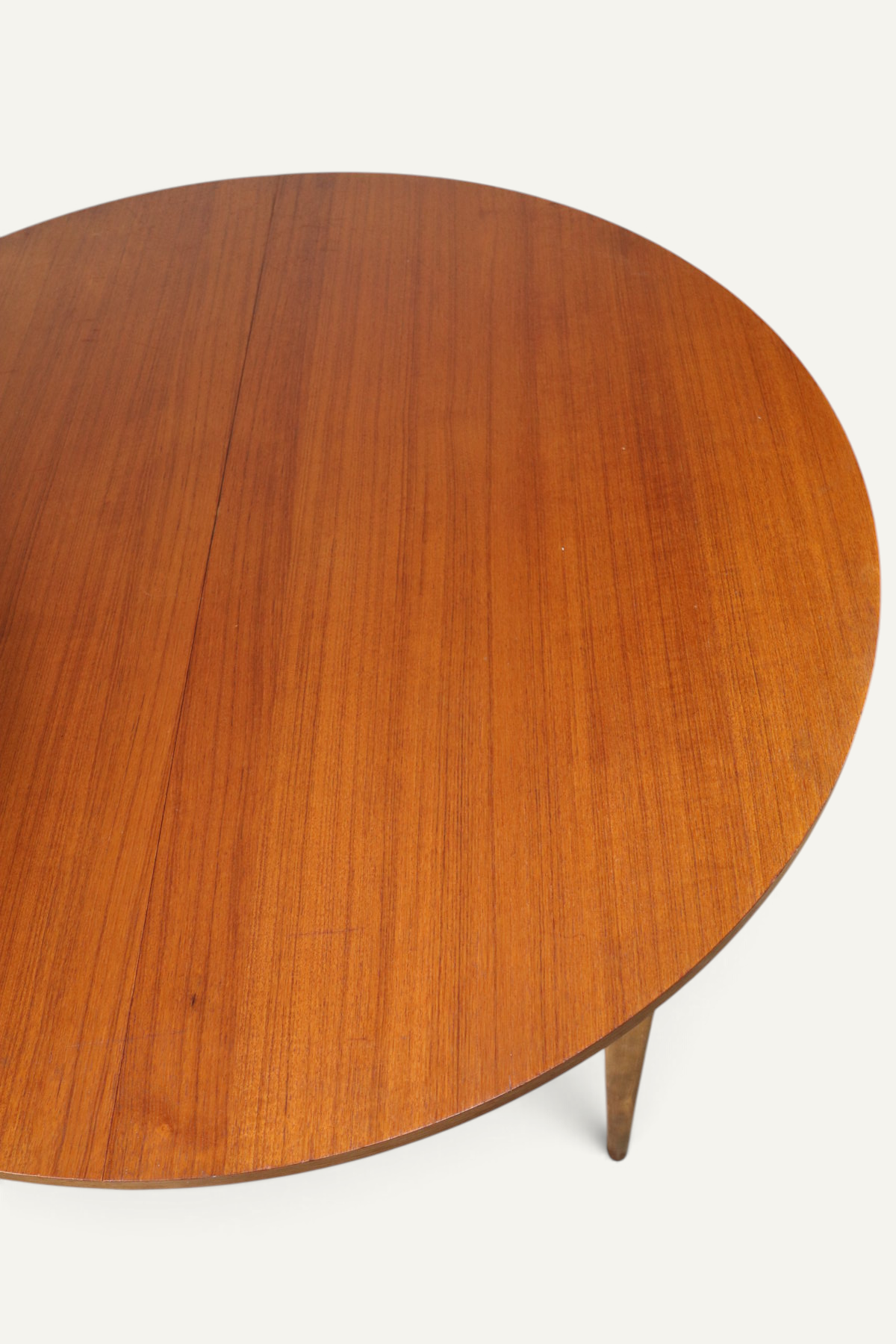 Table de repas ronde extensible en teck – années 60