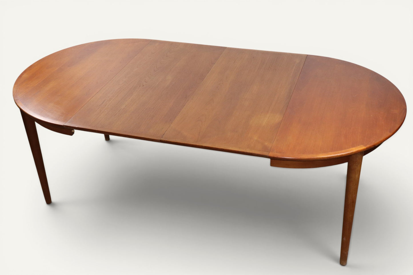 Table ronde de repas extensible danoise en teck – Années 1960
