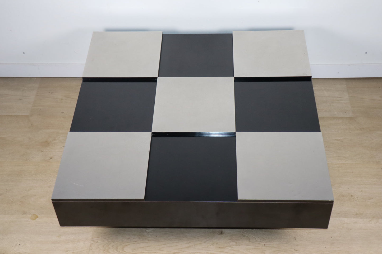 Table basse vintage en bois laqué et aluminium - Années 70