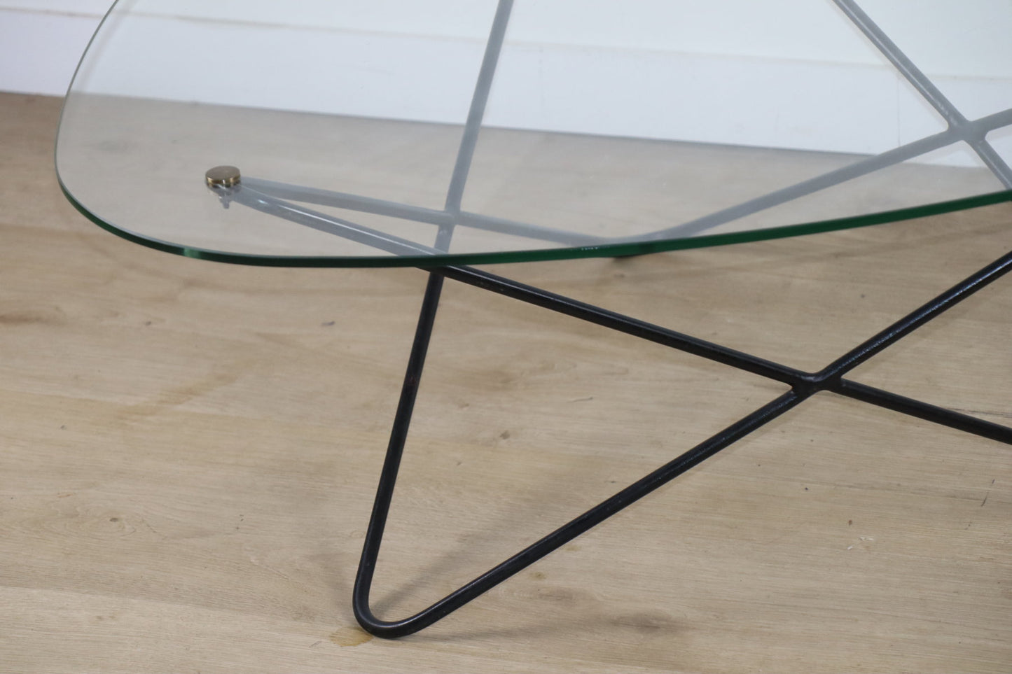 Table basse “Jasmin” par Florent Lasbleiz – édition Airborne, années 50