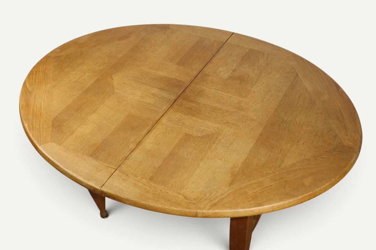 Table de repas extensible en chêne par Guillerme et Chambron - Années 1960