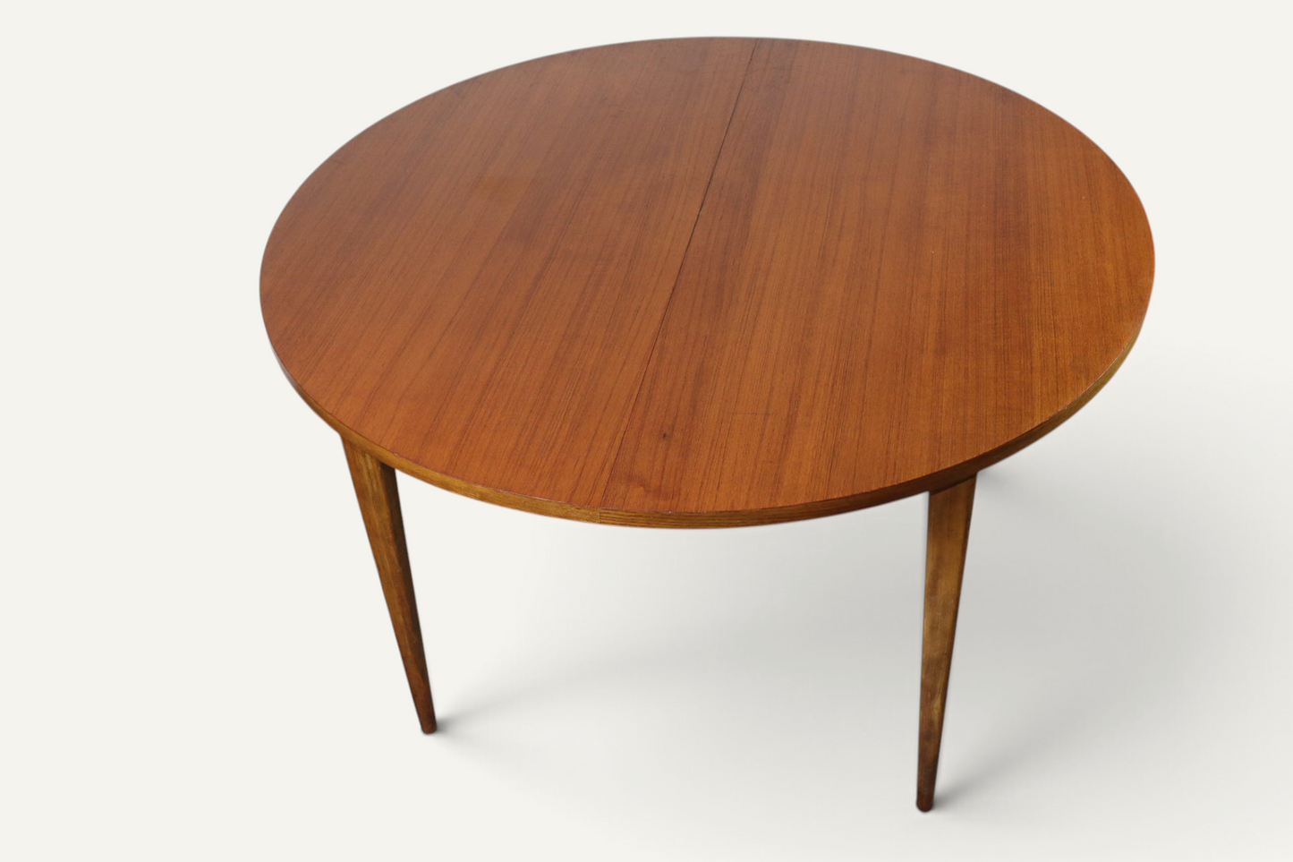 Table de repas ronde extensible en teck – années 60