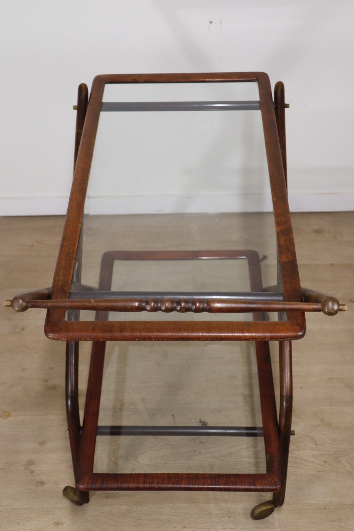Desserte roulante vintage en bois et verre, 1960