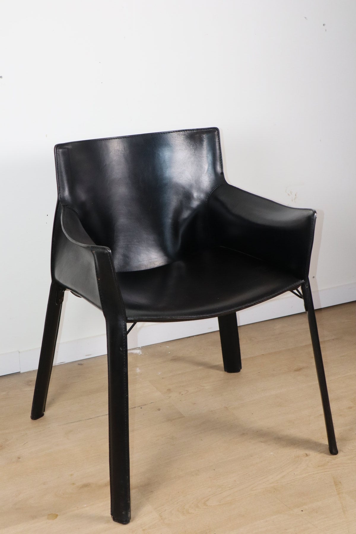 Fauteuil vintage en cuir noir - Années 80