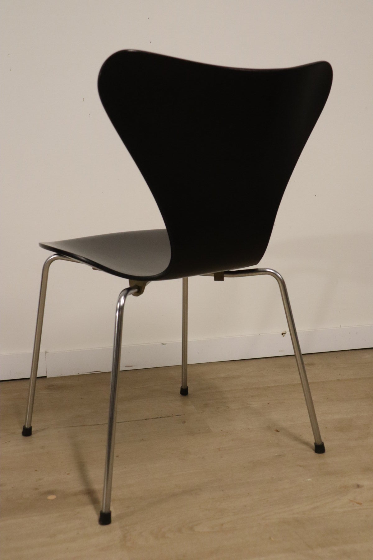 Chaises Série 7 Arne Jacobsen édition Fritz Hansen, 1955