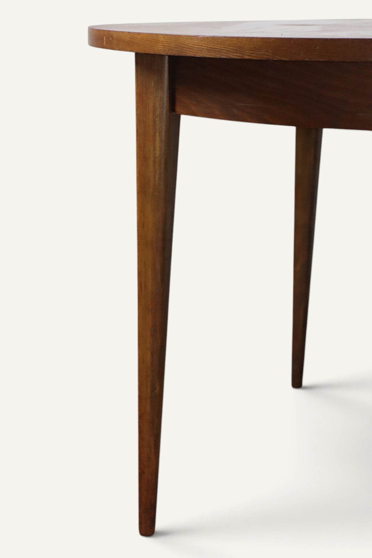Table de repas ronde extensible en teck – années 60