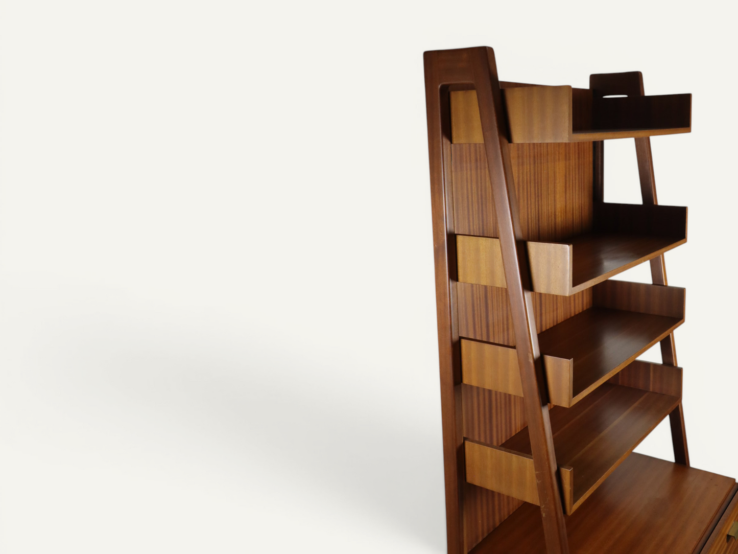 Bibliothèque vintage italienne en bois massif - Années 60