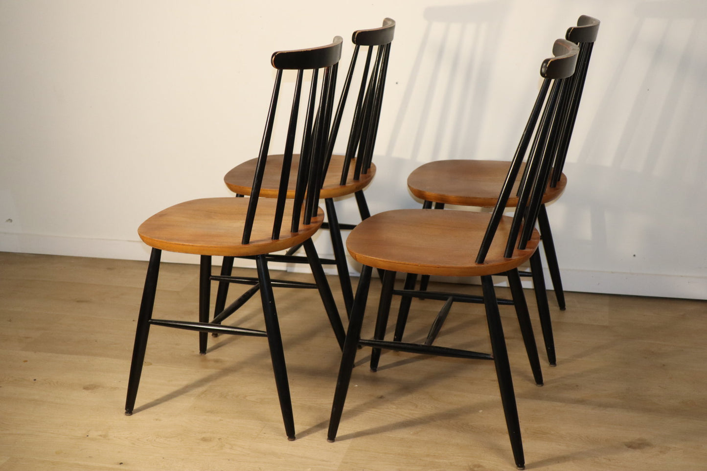 Série de 4 chaises vintage en bois, 1960