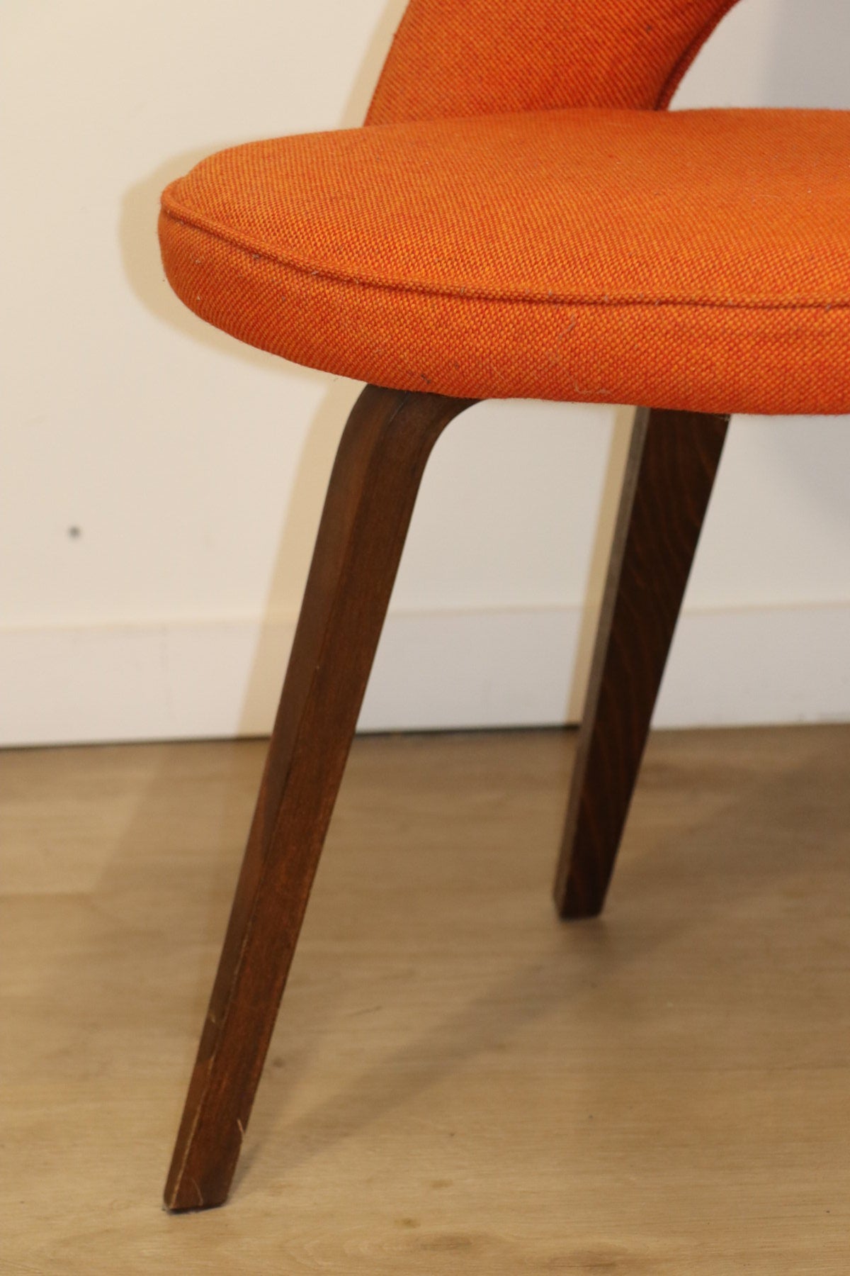 Chaise “Conference” par Eero Saarinen pour Knoll – 1950