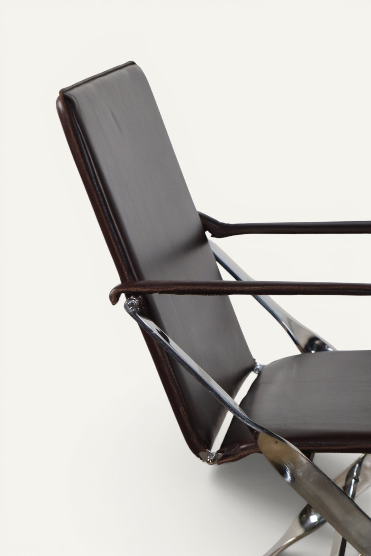 Paire de fauteuils en cuir et métal chromé, Italie - 1970