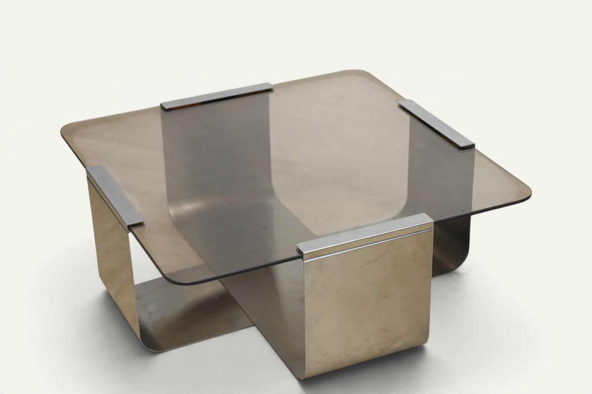 Table basse acier brossé et verre fumé, d'après François Monnet – années 70