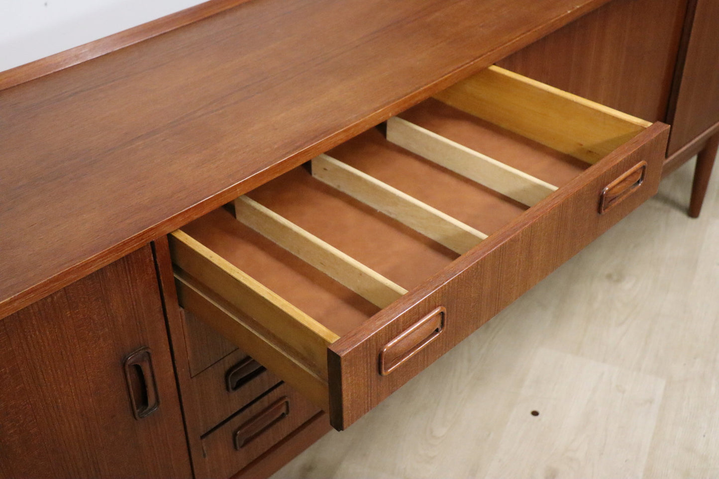 Enfilade en teck scandinave, 1960