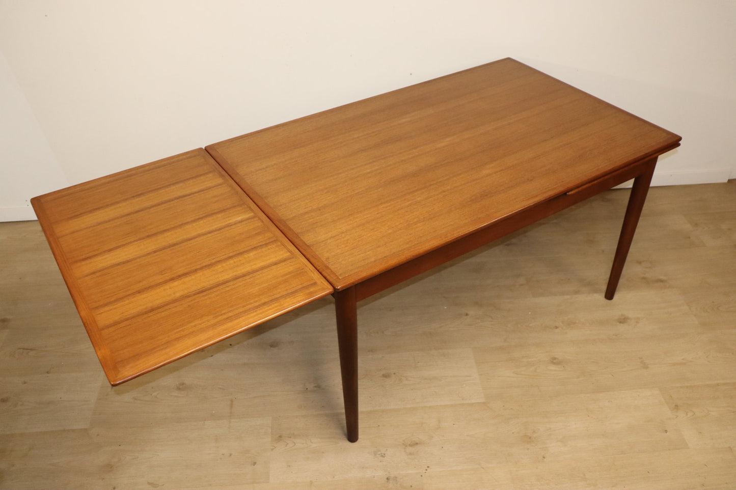 Table de repas extensible scandinave danoise en teck, 1960