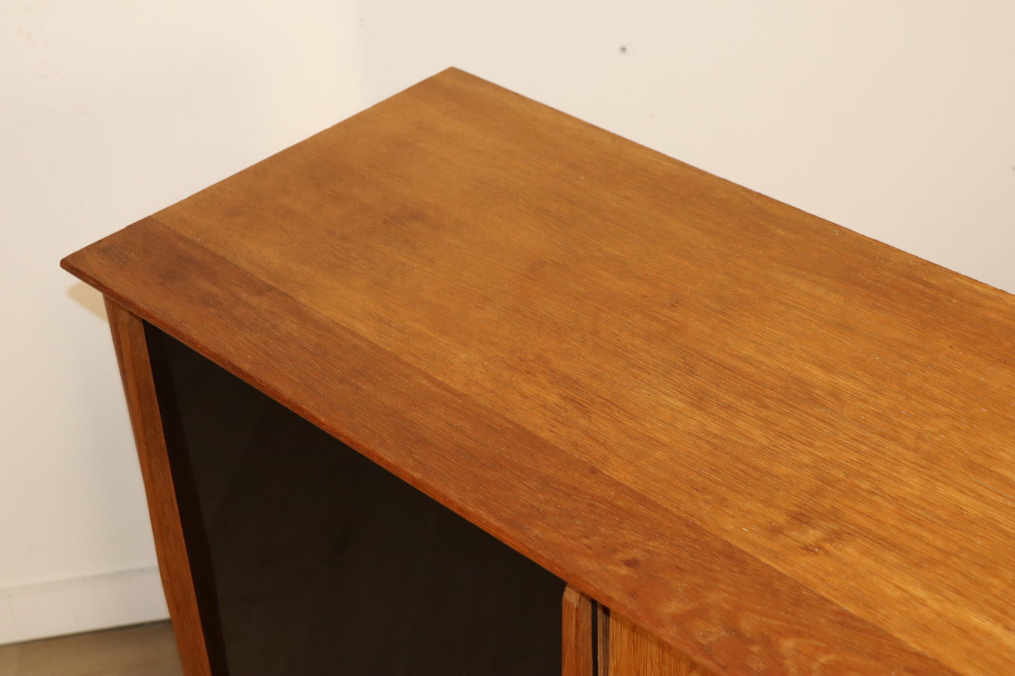 Meuble d'appoint vintage à portes coulissantes, 1960