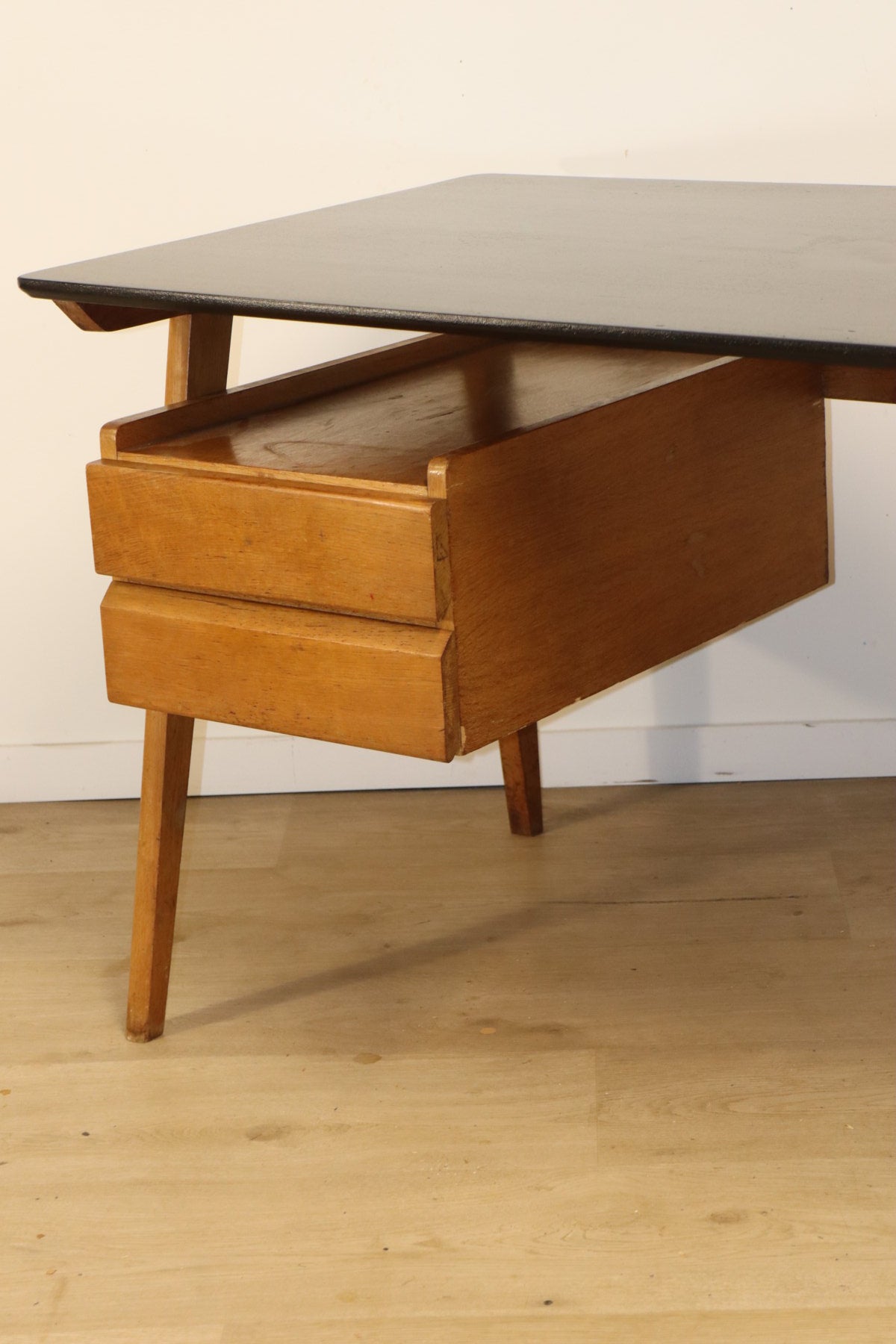 Bureau vintage en chêne, années 50