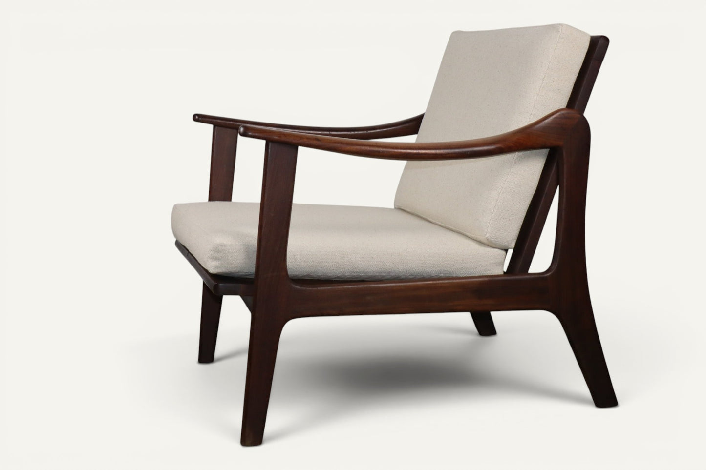 Fauteuil lounge scandinave en teck massif, années 1960