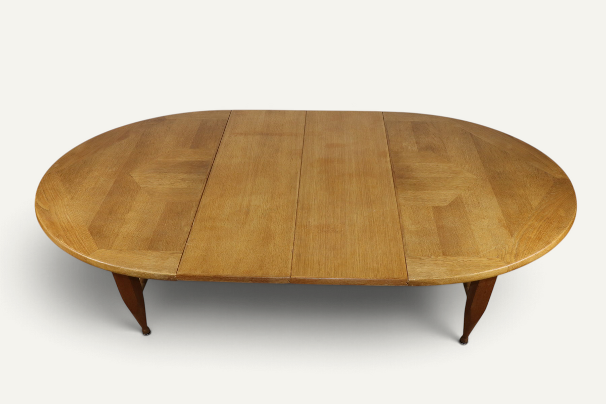 Table de repas extensible en chêne par Guillerme et Chambron - Années 1960