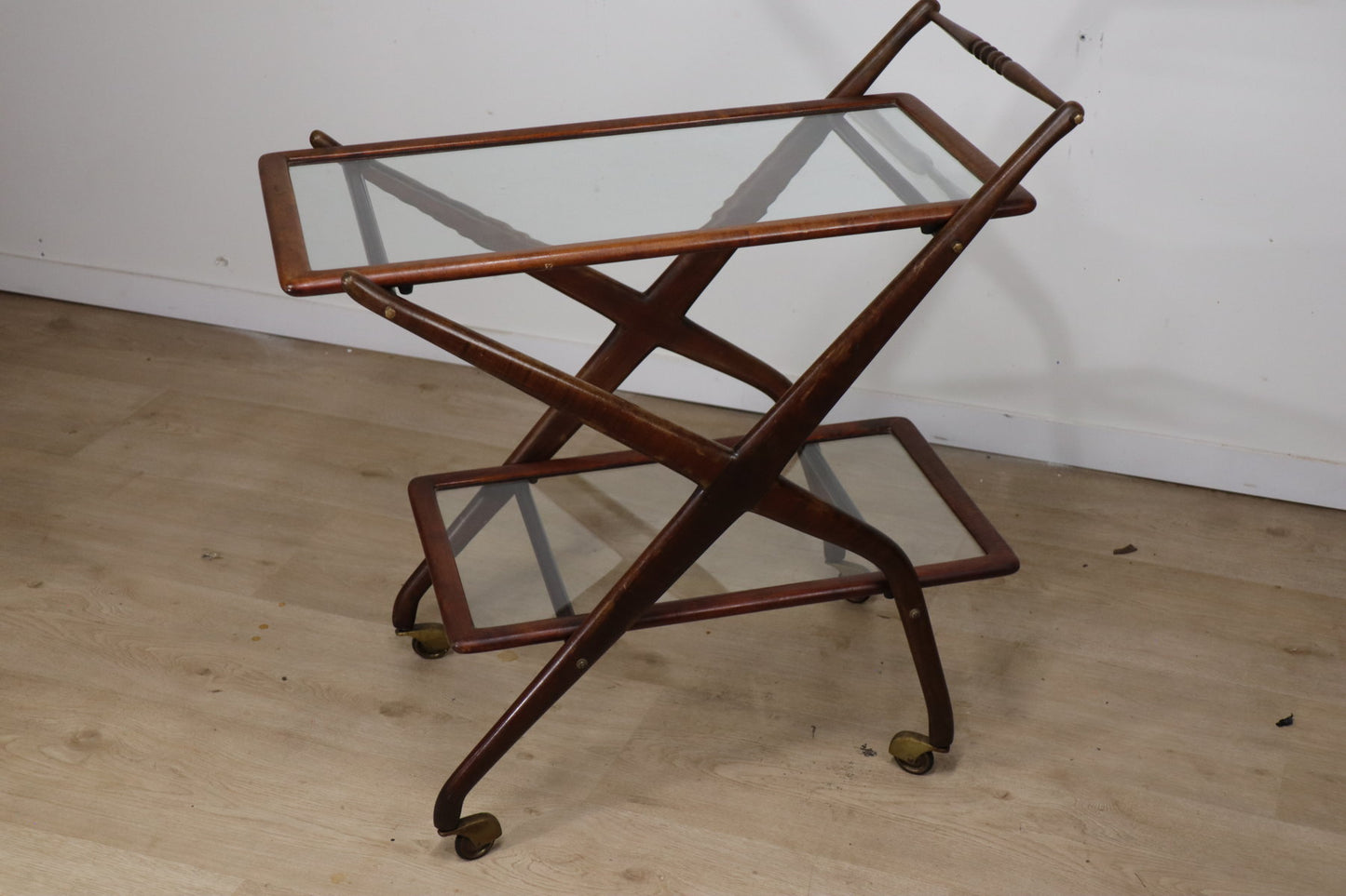Desserte roulante vintage en bois et verre, 1960
