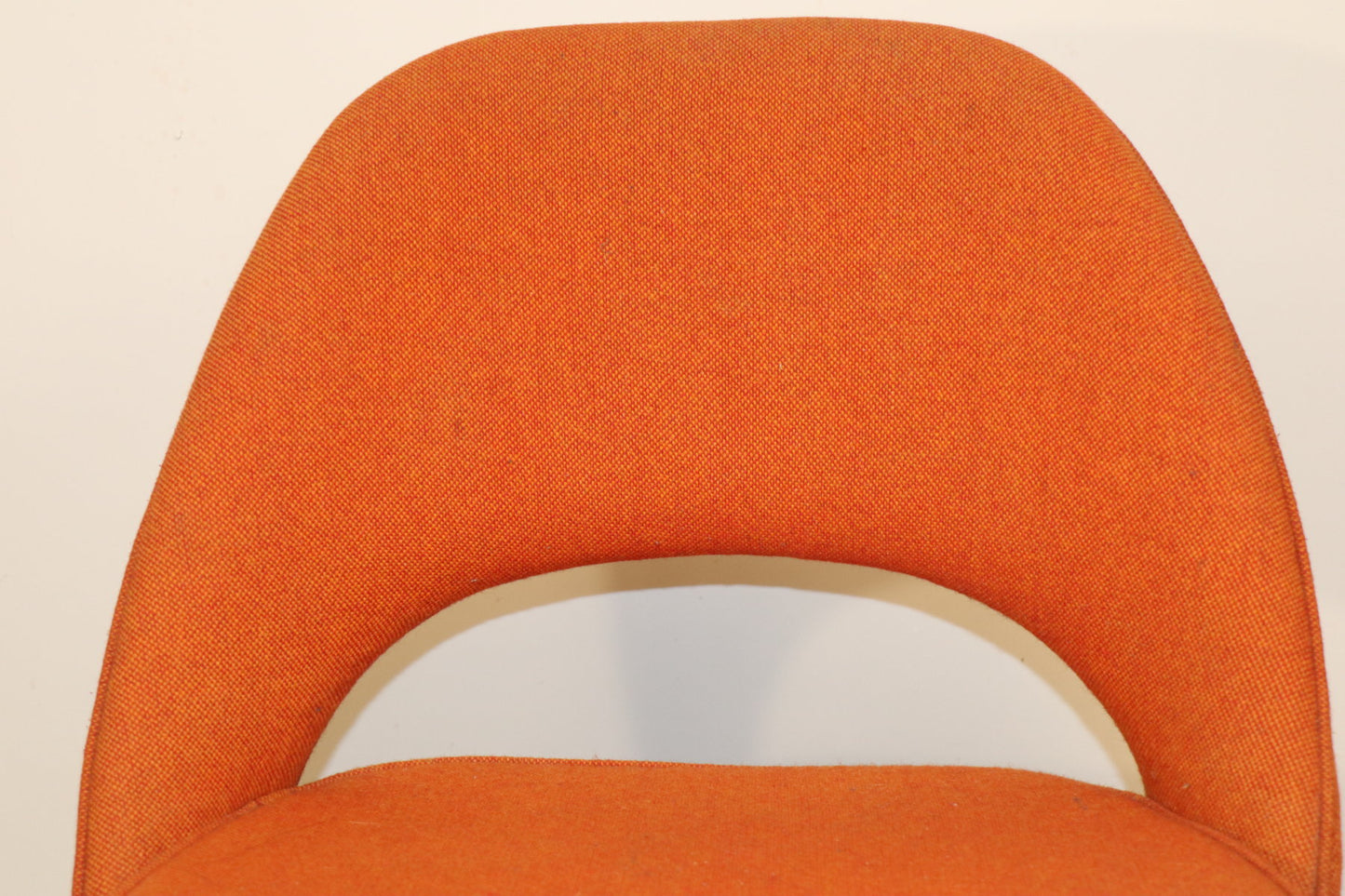 Chaise “Conference” par Eero Saarinen pour Knoll – 1950