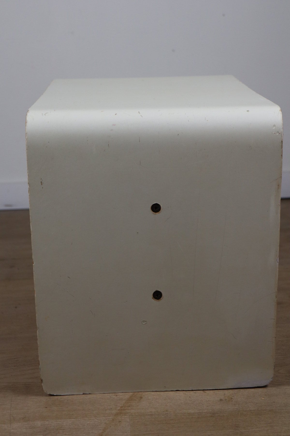 Table de chevet Pierre Guariche édition Negroni vers 1970