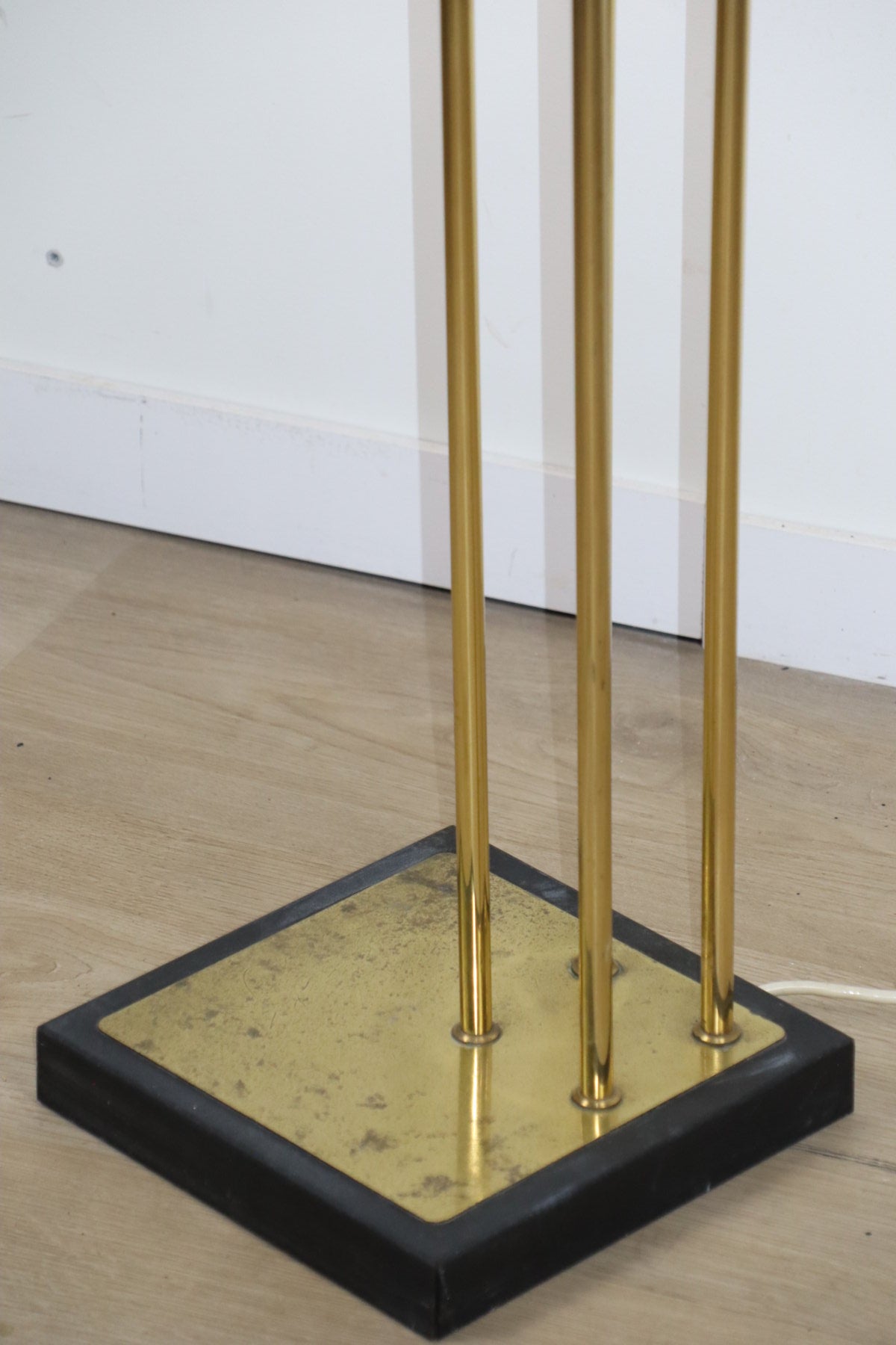 Lampadaire vintage Goffredo Reggiani en métal doré - Années 70