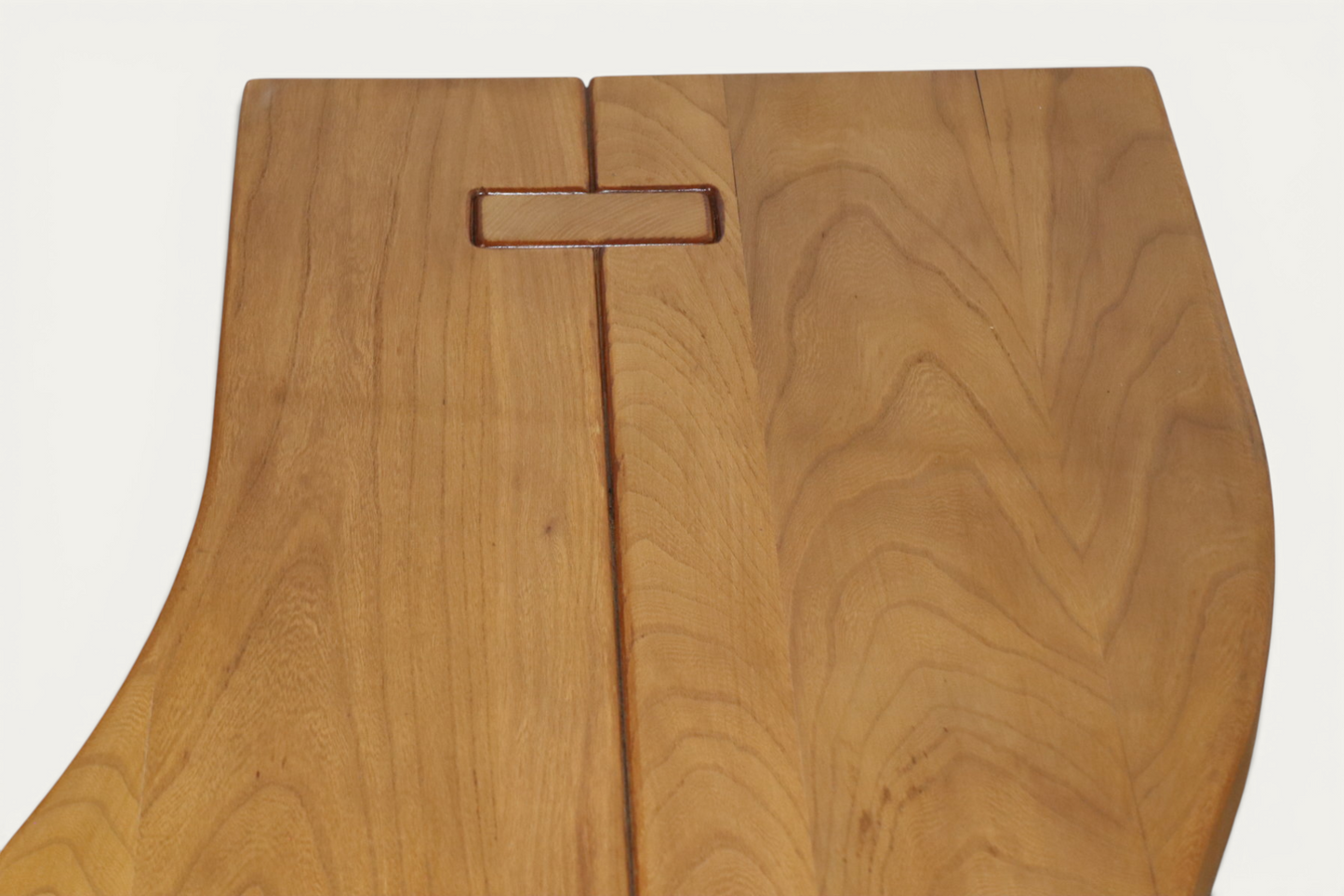 Table basse Regain en orme massif - Années 1970