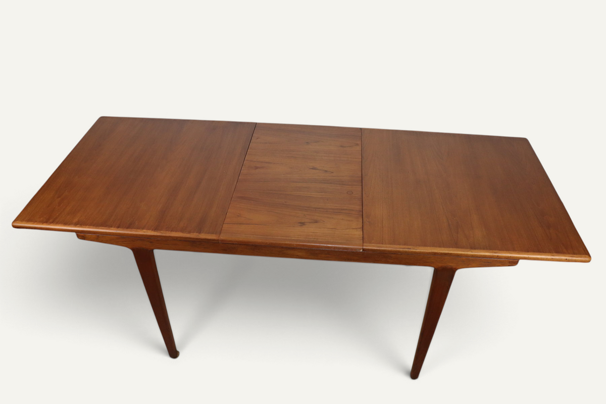 Table de repas extensible danoise en teck – années 1960