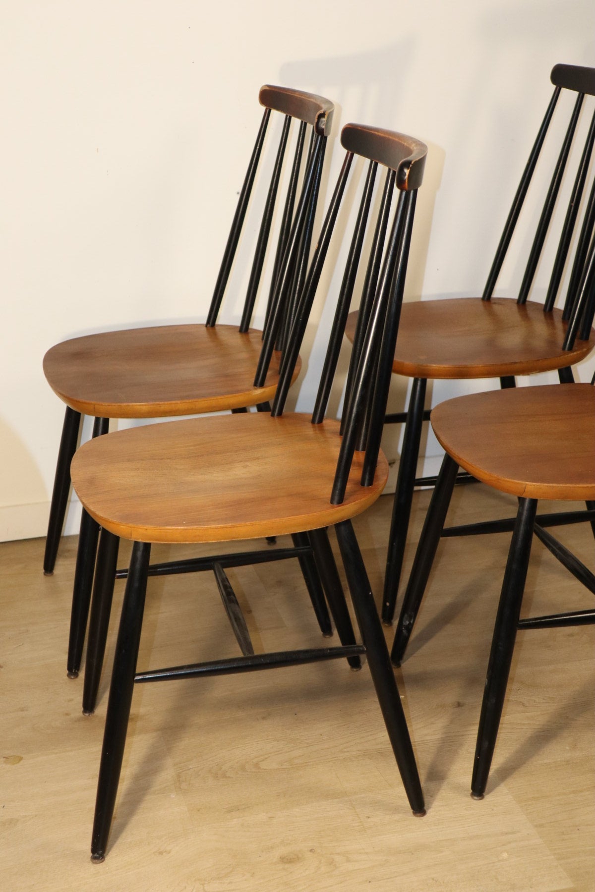 Série de 4 chaises vintage en bois, 1960