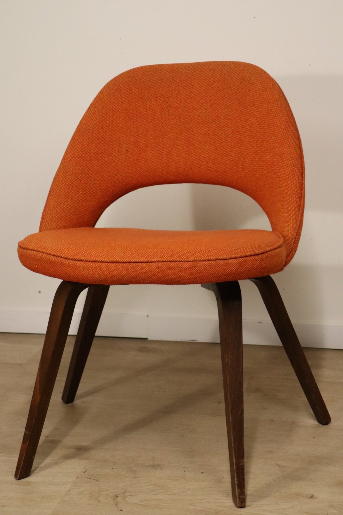 Chaise “Conference” par Eero Saarinen pour Knoll – 1950