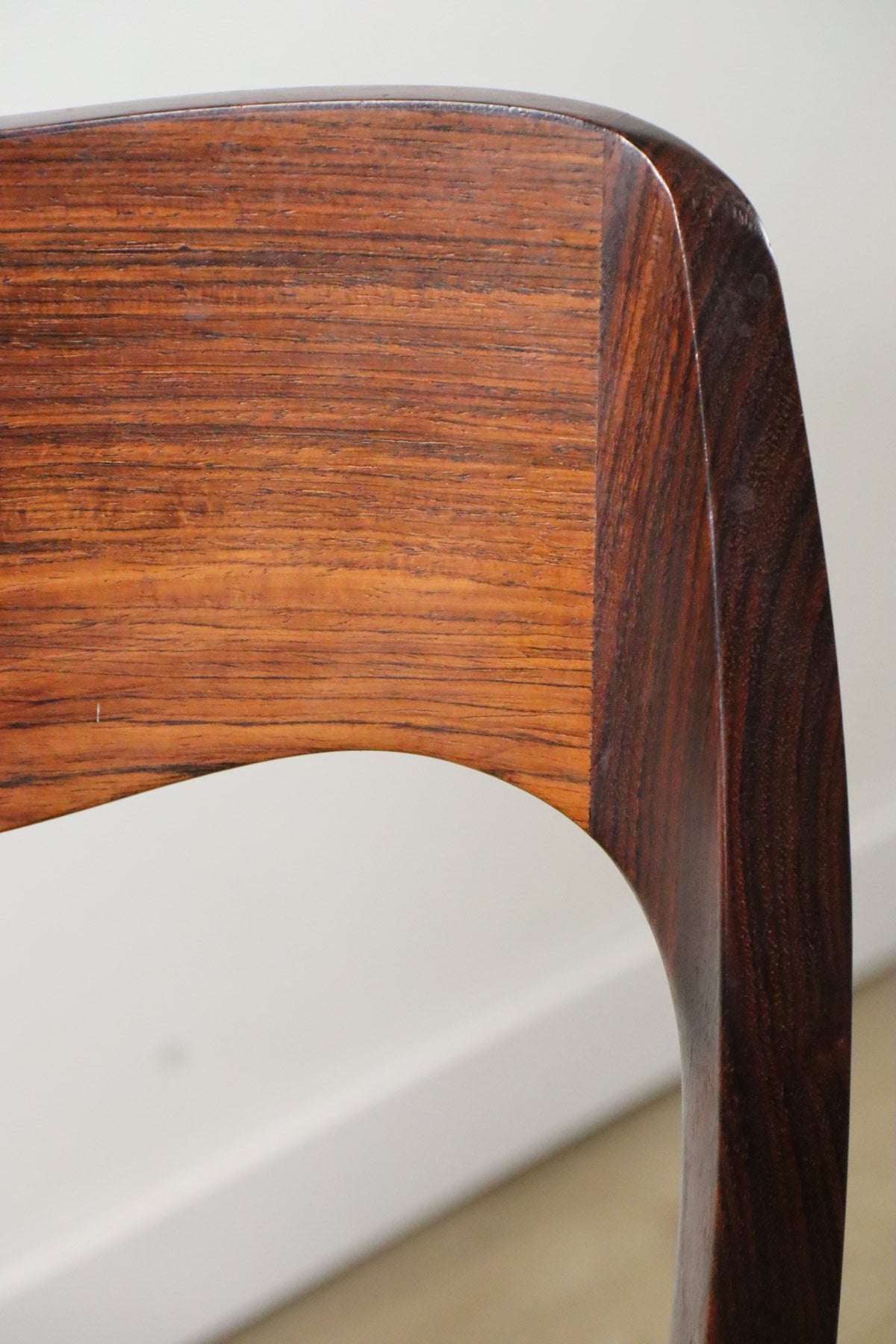 Chaise scandinave modèle 71 par Niels Otto Moller en teck et corde
