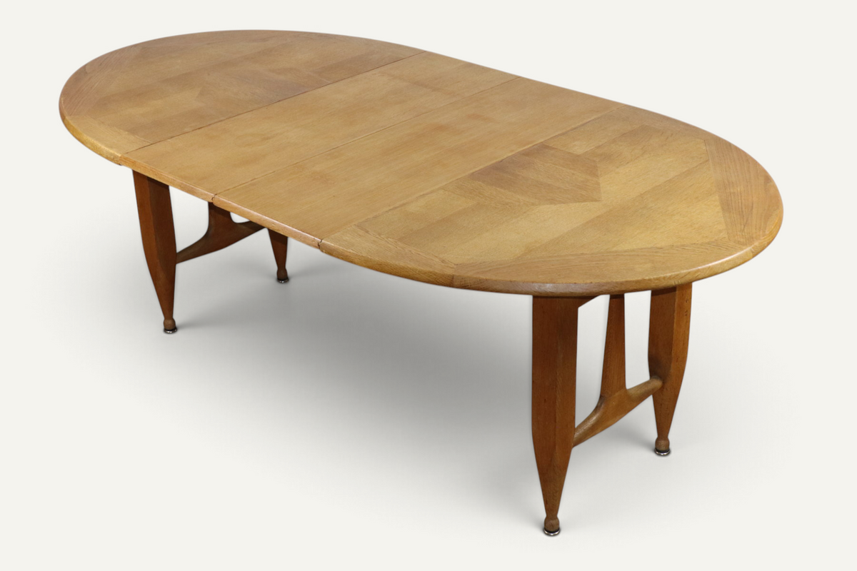 Table de repas extensible en chêne par Guillerme et Chambron - Années 1960