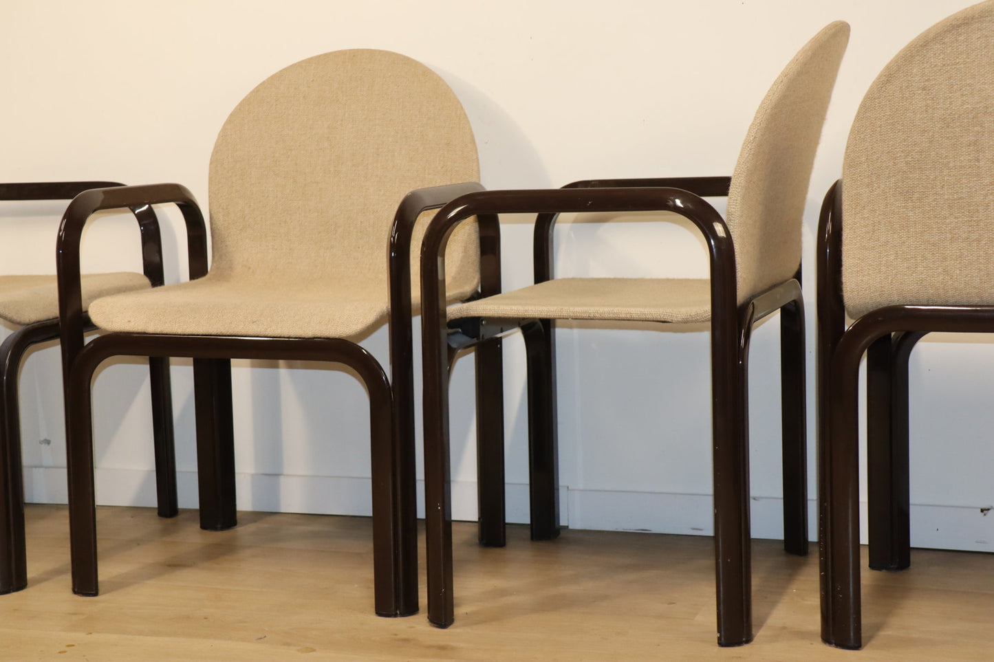Ensemble de 4 chaises par Gae Aulenti pour Knoll
