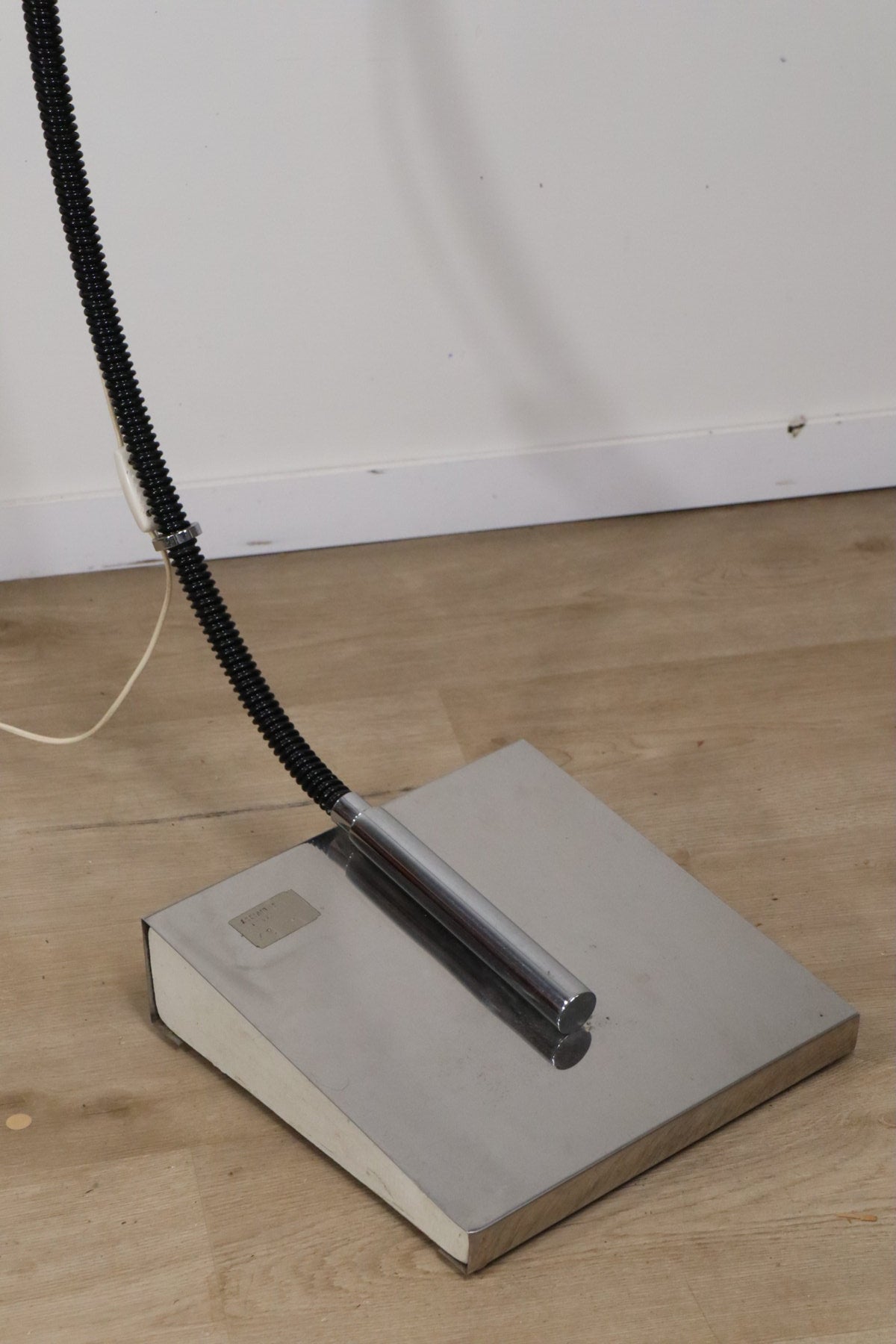 Lampadaire vintage arc à balancier en métal chromé, 1970