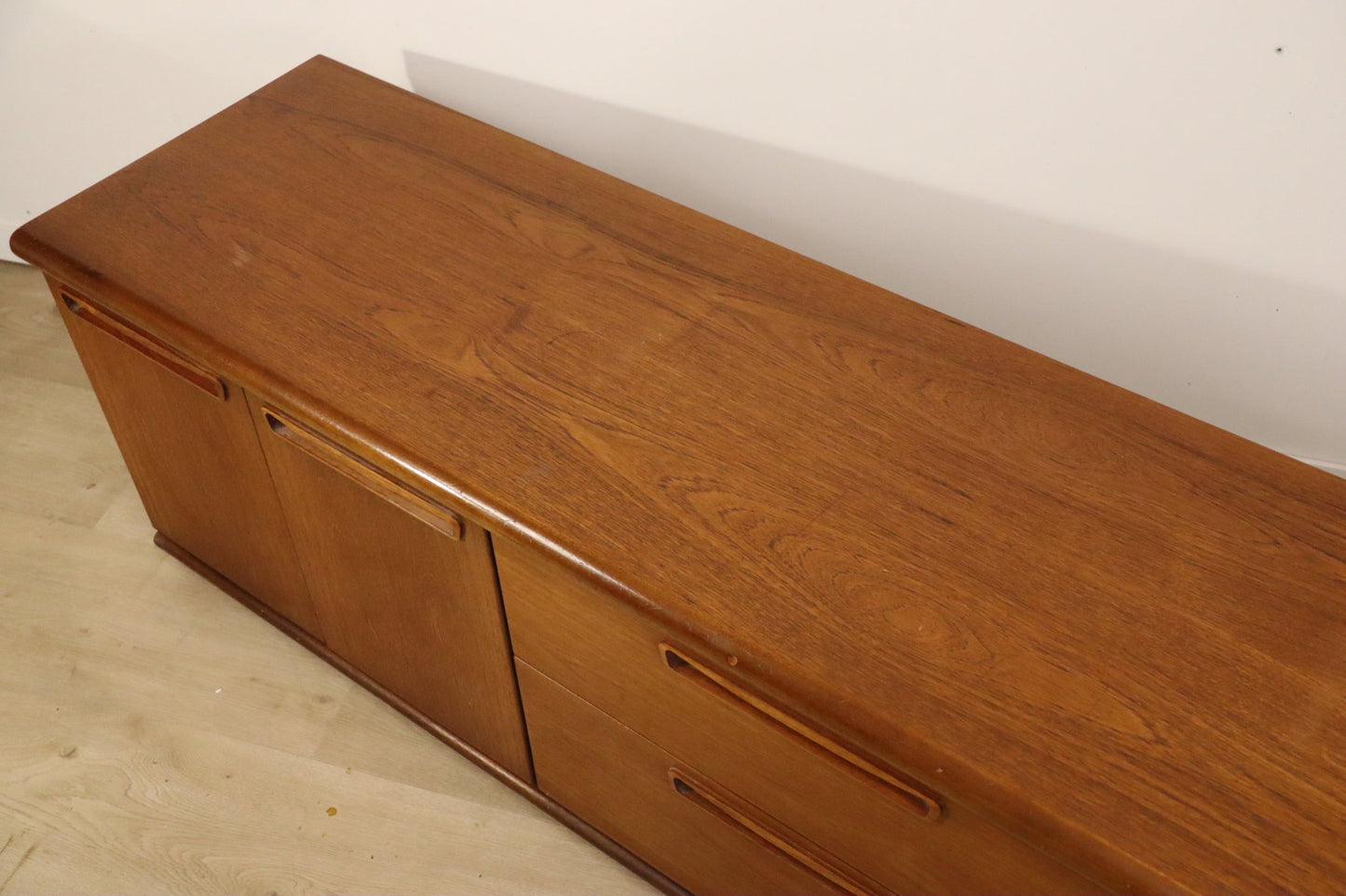 Enfilade basse Meredew en teck, 1960