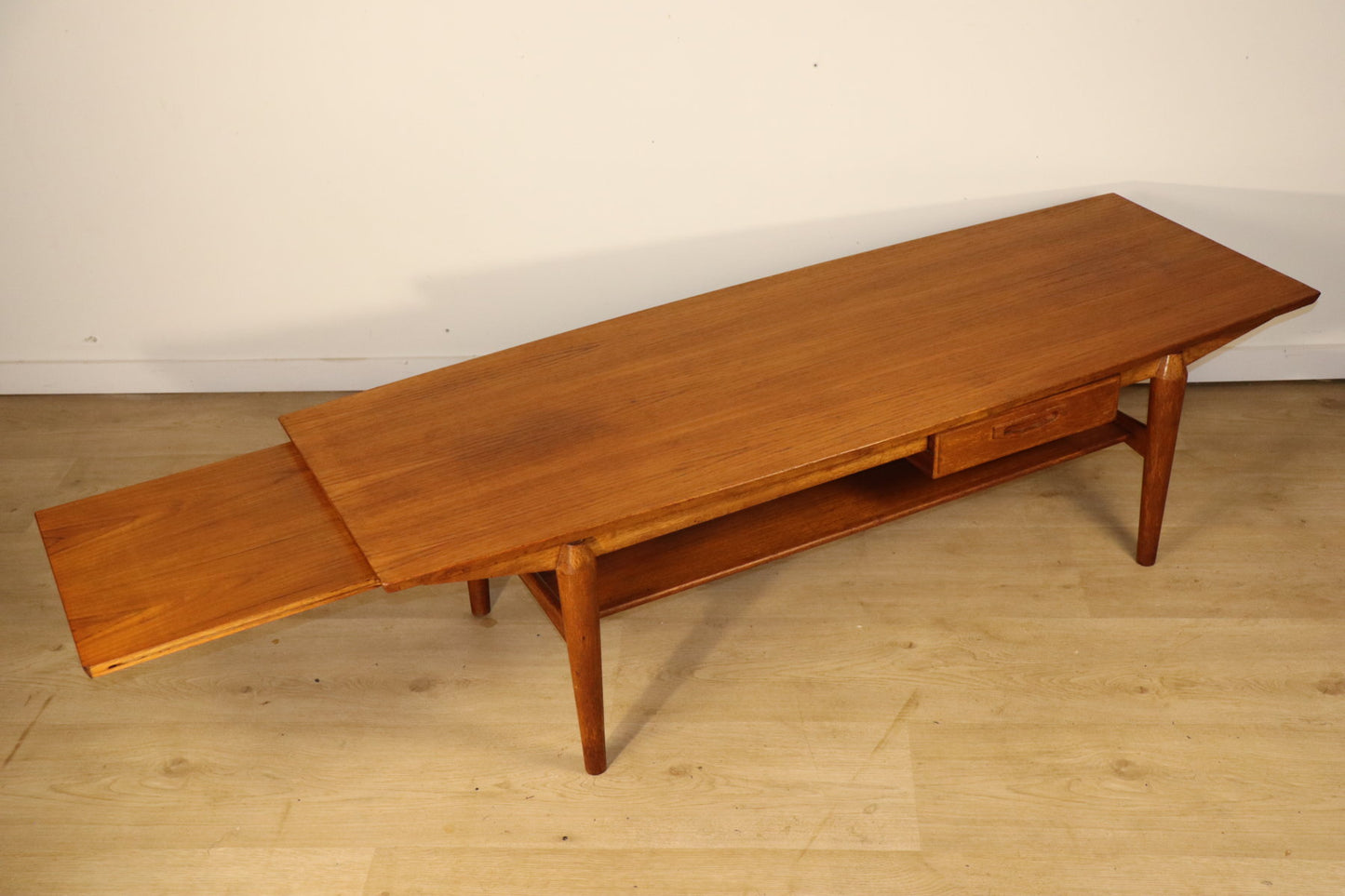 Table basse scandinave en teck années 60