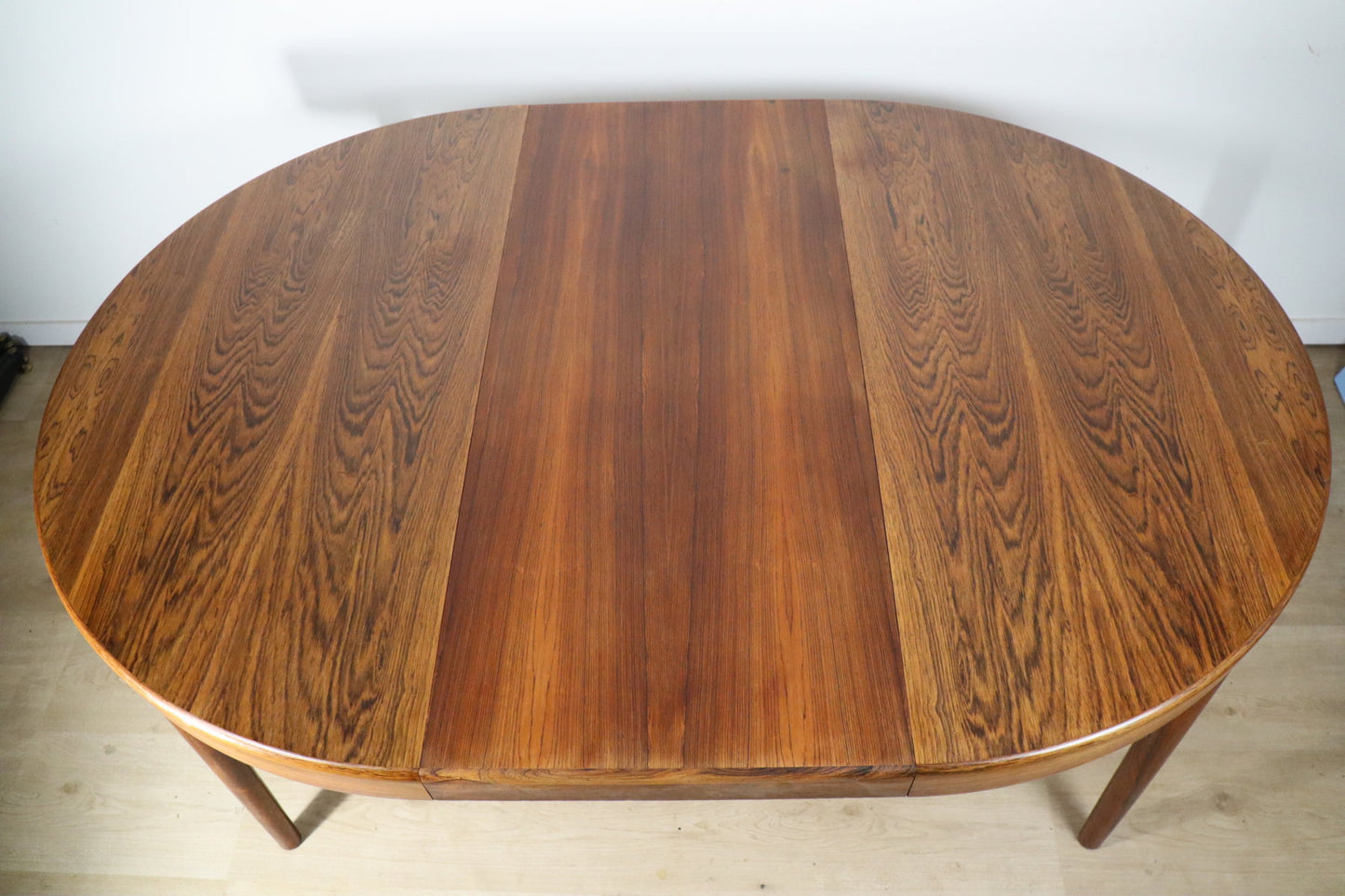 Table extensible Danoise par Harry Ostergaard en palissandre, 1960
