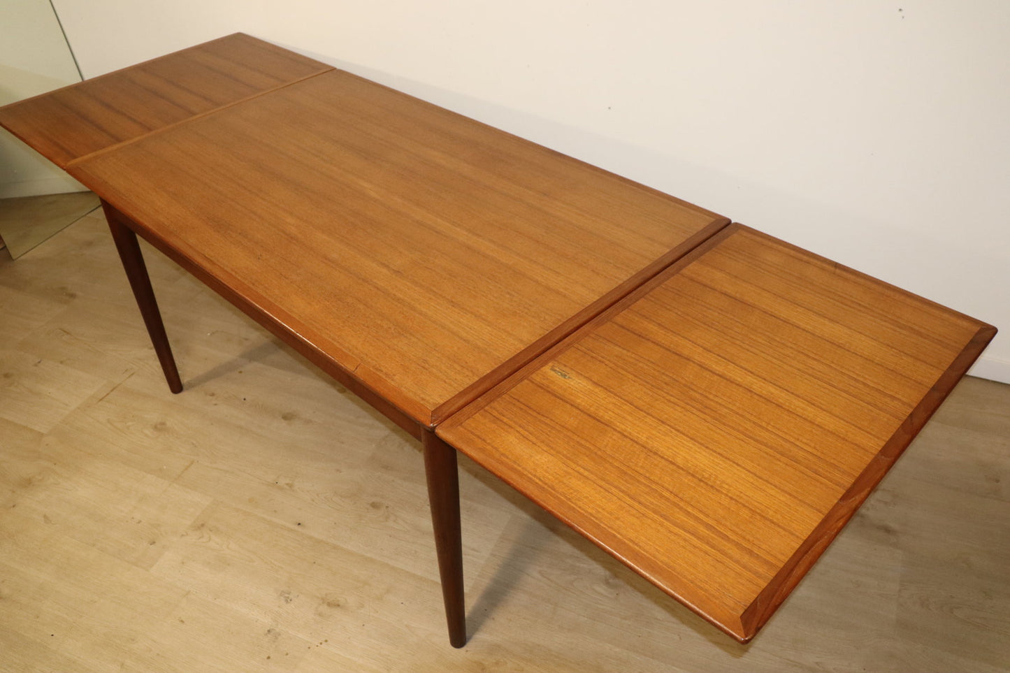 Table de repas extensible scandinave danoise en teck, 1960