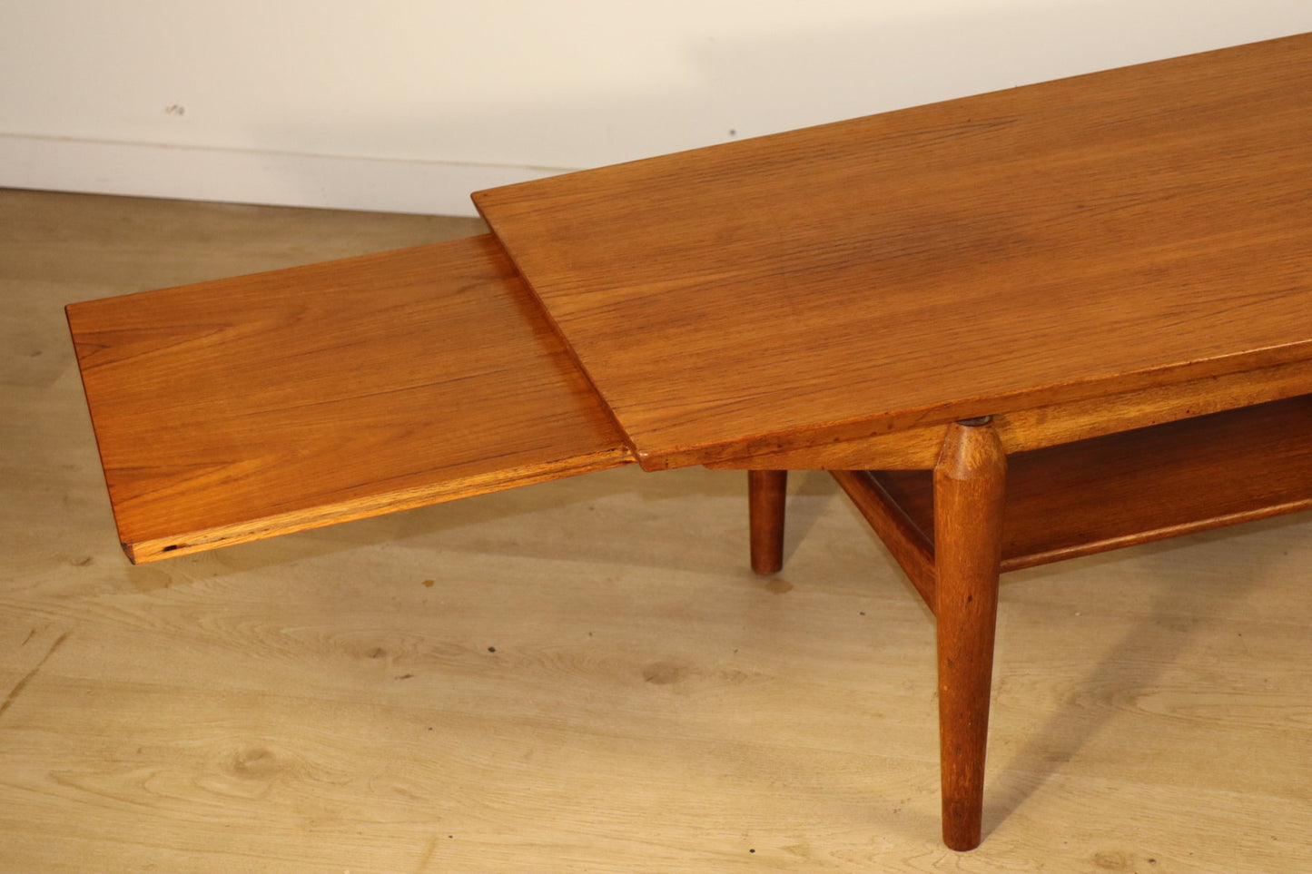 Table basse scandinave en teck années 60