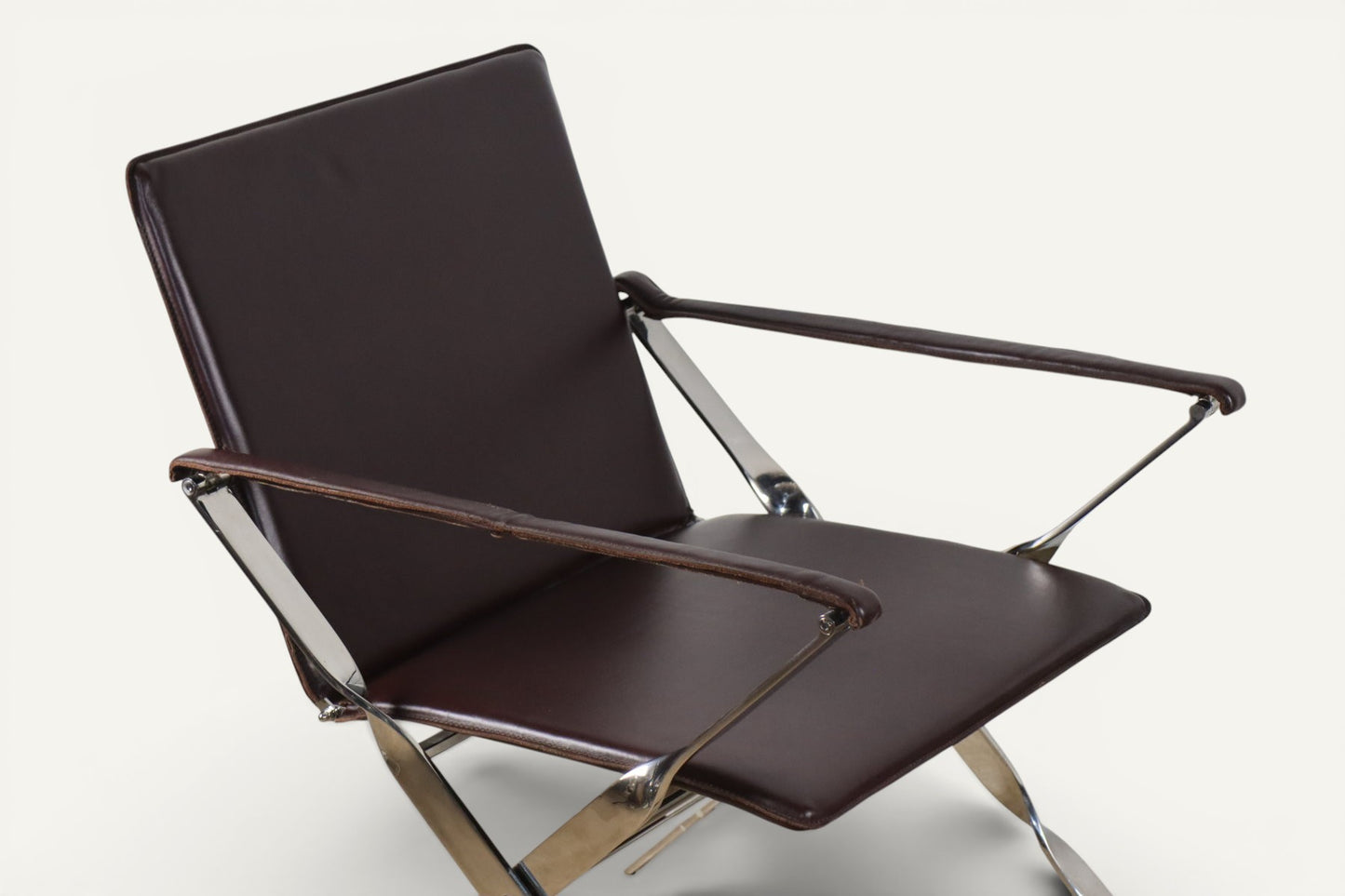 Paire de fauteuils en cuir et métal chromé, Italie - 1970