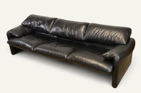 Canapé Maralunga 3 places en cuir noir par Vico Magistretti pour Cassina