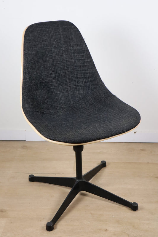 Chaise Eames Herman Miller - Fibre de verre pivotante réglable – 1960
