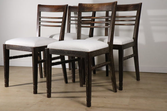 Série de 4 chaises moderniste en chêne et tissu bouclette, 1940