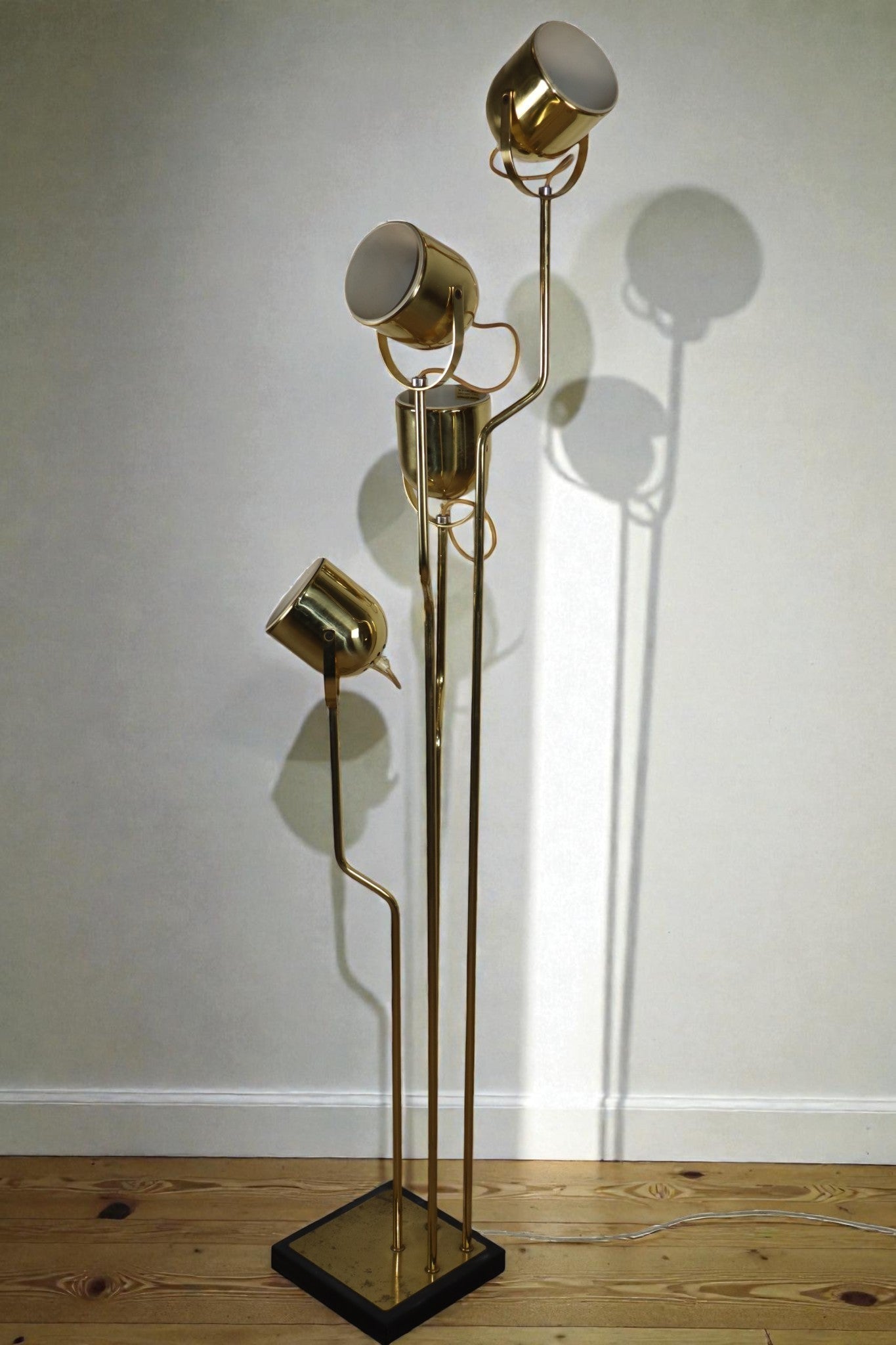 Lampadaire vintage Goffredo Reggiani en métal doré - Années 70