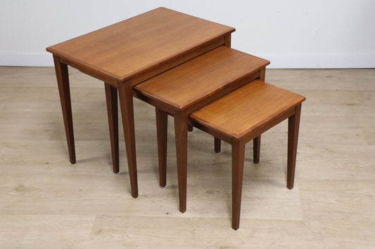 Tables gigognes scandinave "Kvalitet Form Funktion" en teck, 1960