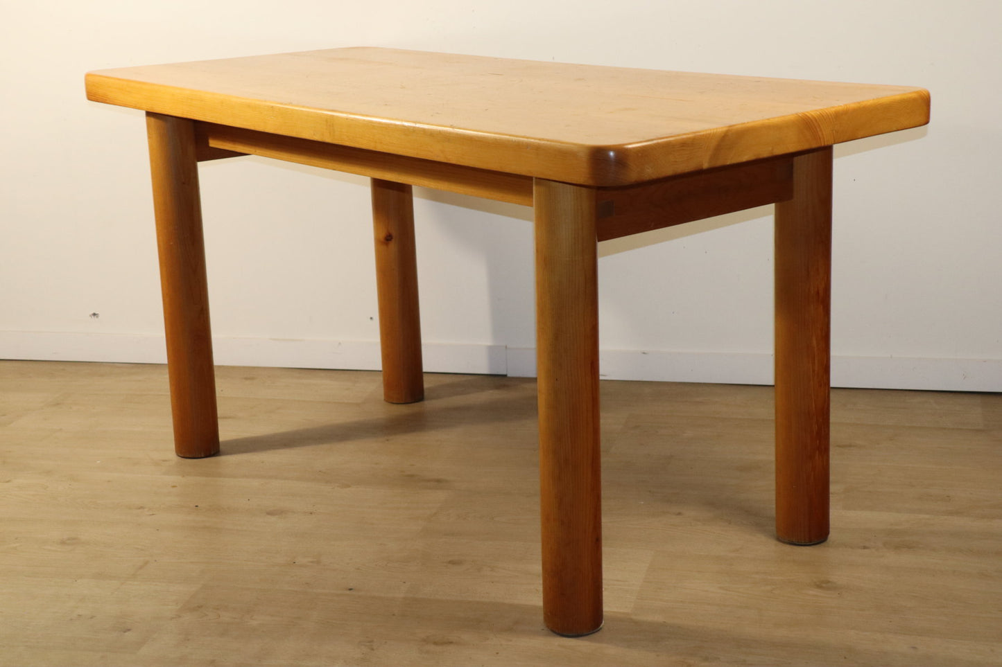 Table René Martin en pin massif moderniste, 1960
