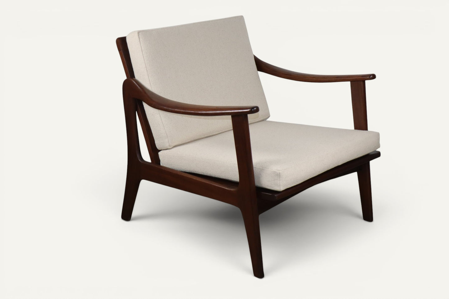 Fauteuil lounge scandinave en teck massif, années 1960